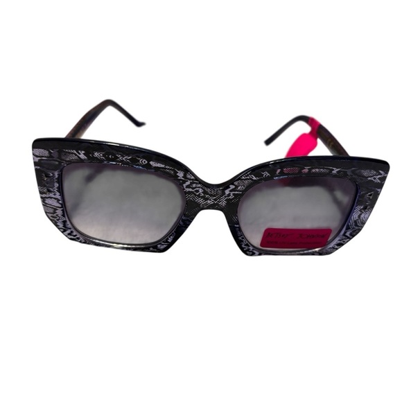 NWT Betsey Johnson Sunglasses Black Grey Snakeskin pattern Retro 100% UV Sun Pro main image 9